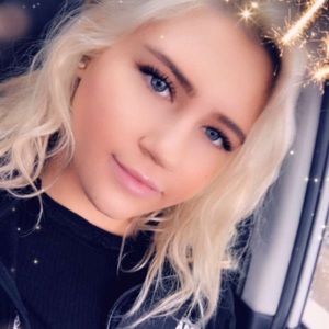 Meet your Posher, Ashlee